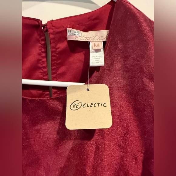 Hutch Burgundy Shantung Feather Tank - Picture 4 of 7